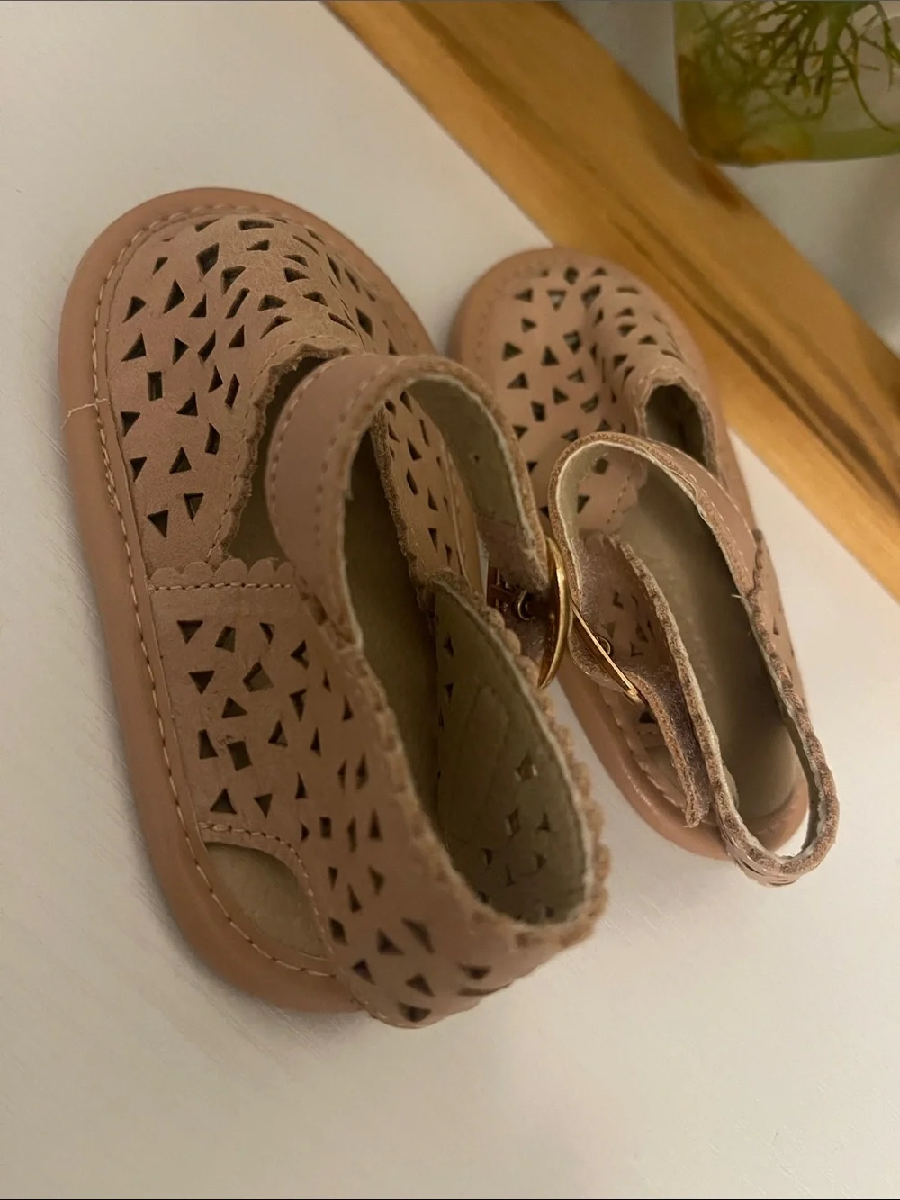 Baby/Toddler Scalloped Cutout Mary Jane Shoes in Blush